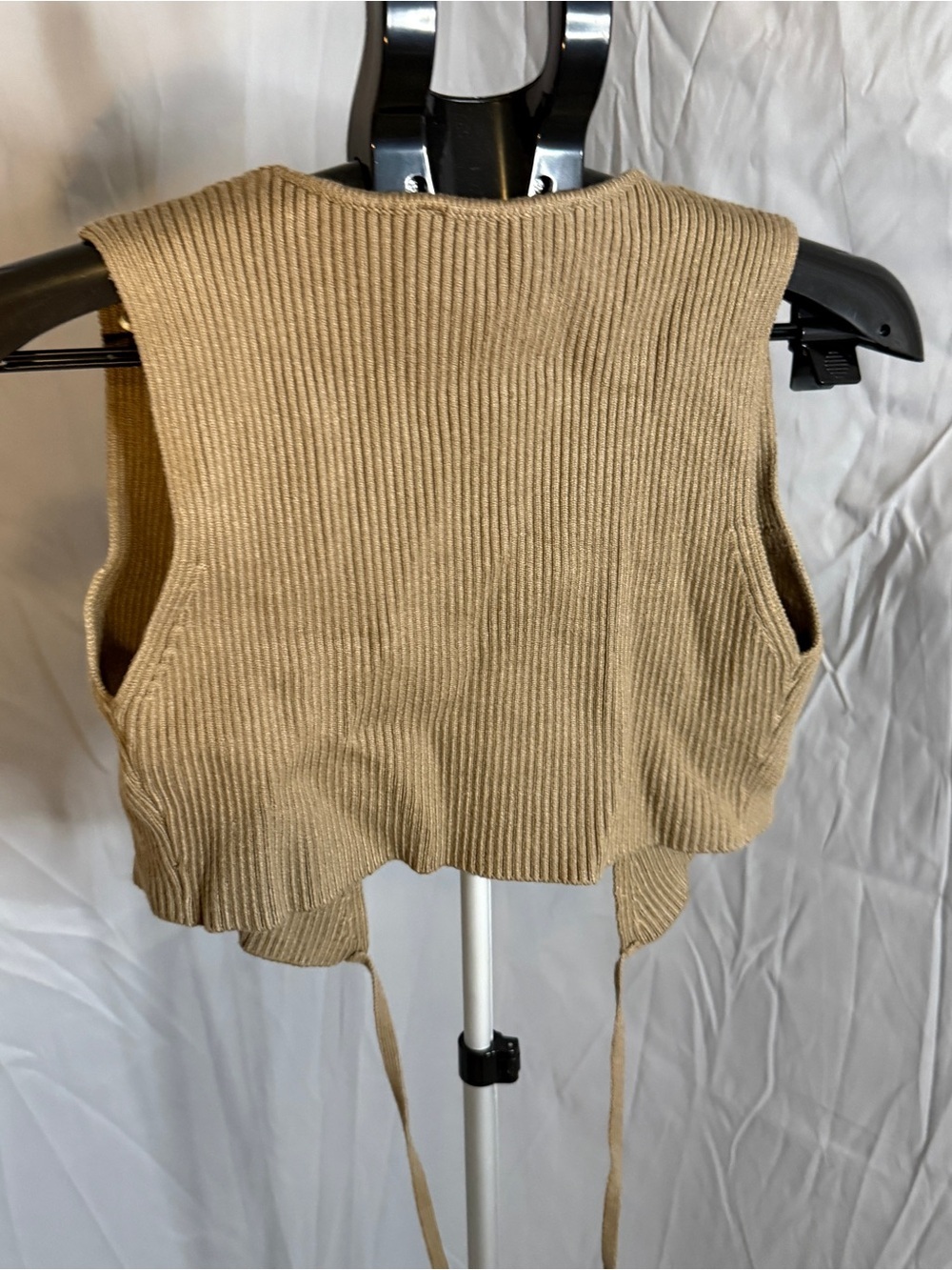 Zara Vest - Picture 2 of 6